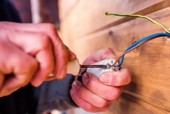 What to Expect from a Residential Electrician