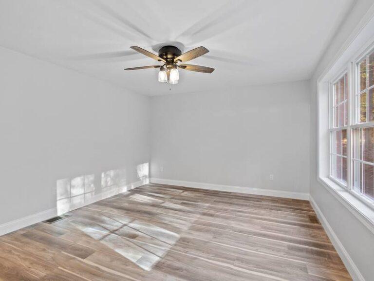 What Are the Advantages of Hiring an Electrician For a Ceiling Fan Installation?