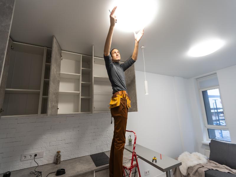 What to Look For in a Residential Electrician in Rochester Hills, MI?
