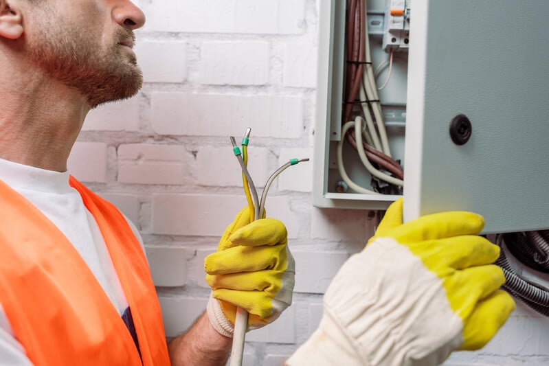 Holly #1 Best Electrician: Trusted Electrical Services